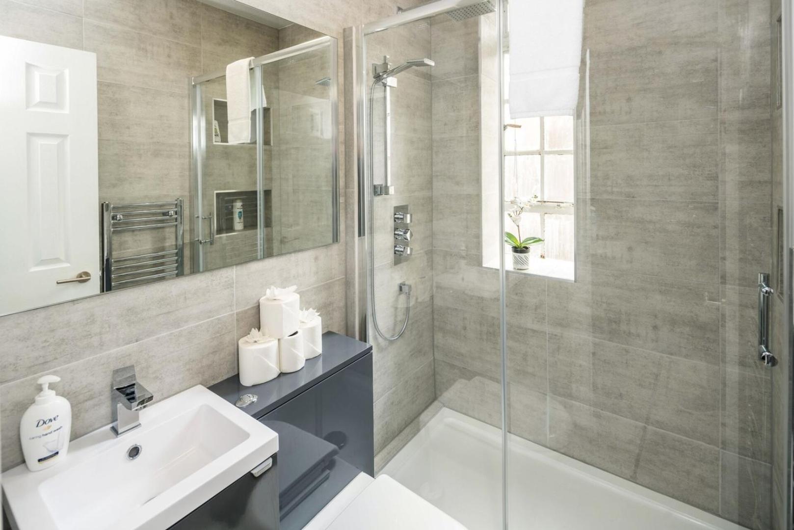 New Sleek & Modern Studio In The Heart Of Chelsea Londra Esterno foto